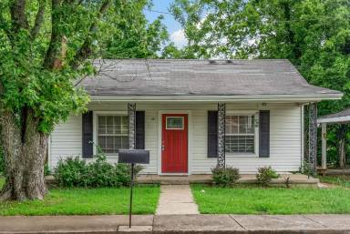 Main picture of 631 Ernest St