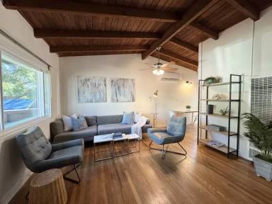 Main picture of 4341 Banning St