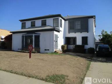 Main picture of 1556 N Genesee Ave