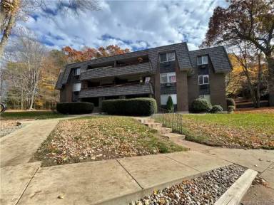 Main picture of 24 Stony Brook Dr