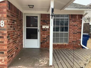 Main picture of 308 S Roberts Ave