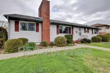 Main picture of 609 Birch Dr