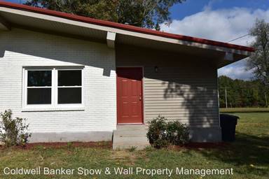 Main picture of 101 Chamberlain Cir