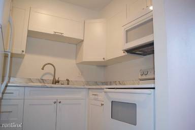 Main picture of 7010 Utica St