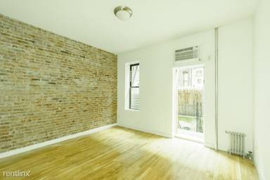 Main picture of 312 E 91st St