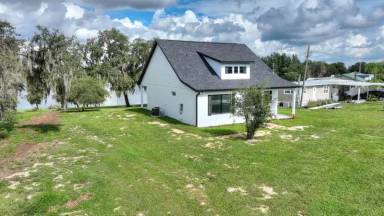 Main picture of 1042 Golden Bough Rd