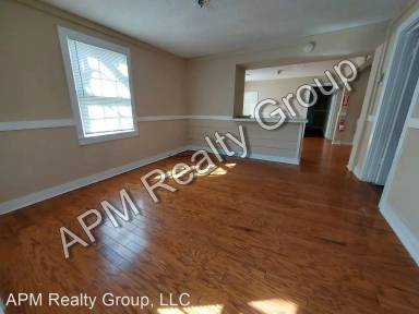 Main picture of 1221 King St