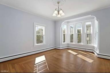 Main picture of 86 French Ave