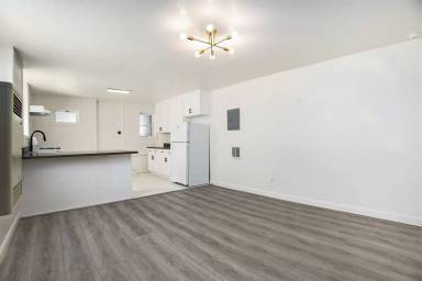 Main picture of 2108 San Antonio Ave