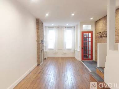 Main picture of 1924 North St