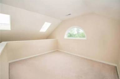Main picture of 2660 North Ave
