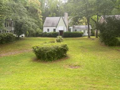 Main picture of 216 Ponce de Leon Ave