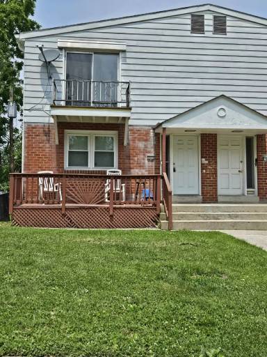 Main picture of 1627 W South St