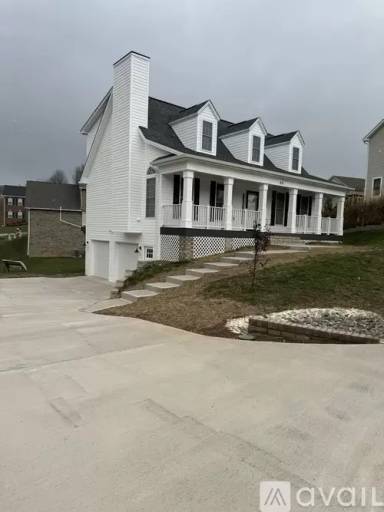 Main picture of 40 Heather Dr