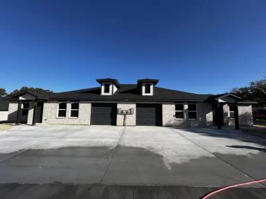 Main picture of 10024 Highway 199 W