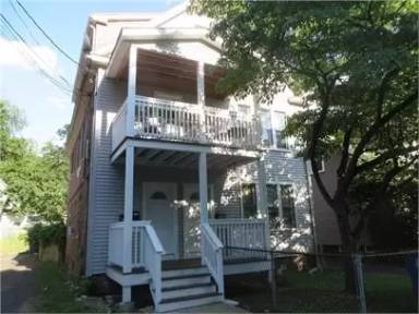 Main picture of 851 Woodward Ave
