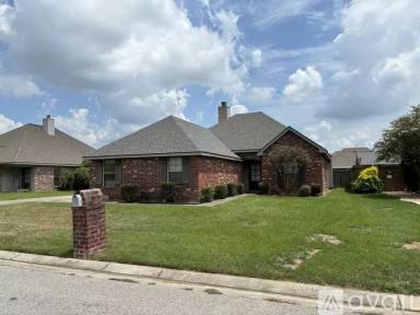 Main picture of 110 Fawn Ln