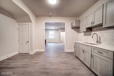 Main picture of 2844 N 27th St