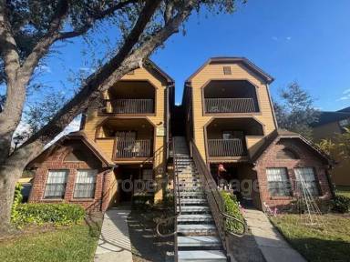 Main picture of 390 Lake Placid Ct