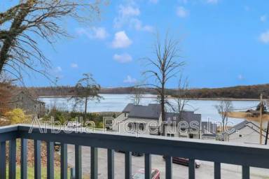 Main picture of 103 Angeline Dr