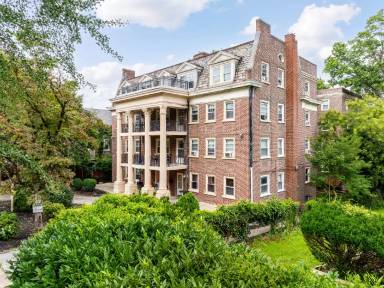 Main picture of The Lancaster Apartments