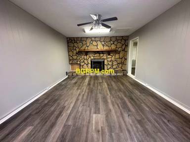 Main picture of 1013 Wright St