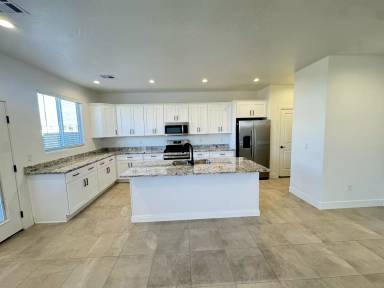 Main picture of 191 N 2470 W