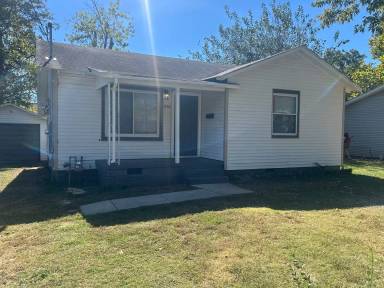 Main picture of 816 W 42nd St