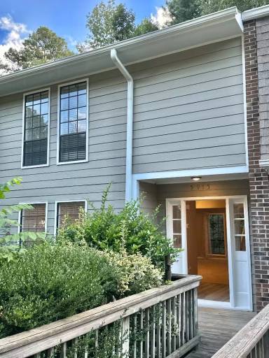 Main picture of 5975 Dixon Dr