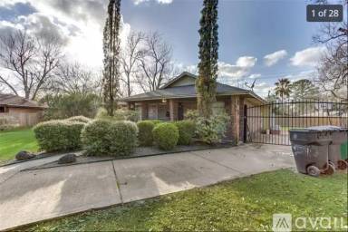 Main picture of 3011 Carlford Cir
