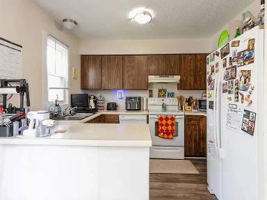 Main picture of 1012 W 1st Ave