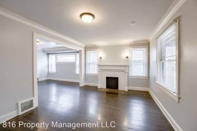 Main picture of 5512 Michigan Ave