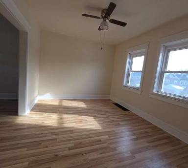 Main picture of 830 Media St