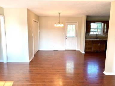 Main picture of 3425 Foxrun Ln