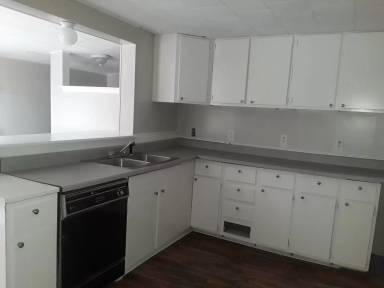 Main picture of 255 Elmore St