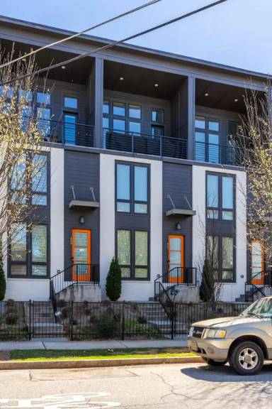 Main picture of 457 Parkway Dr NE