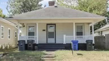 Main picture of 824 Bennett Ave