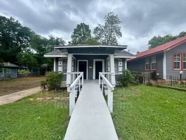 Main picture of 3022 Lillian St