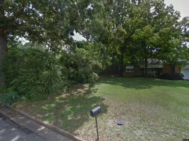 Main picture of 1115 Luttrell St