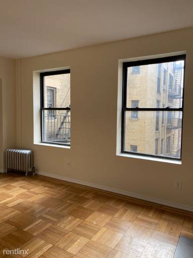 Main picture of 201 W 11th St
