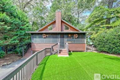 Main picture of 32 Hill Camp Ln