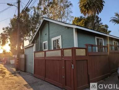 Main picture of 630 Broadway St