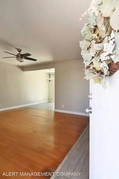 Main picture of 1525 N 5th Pl