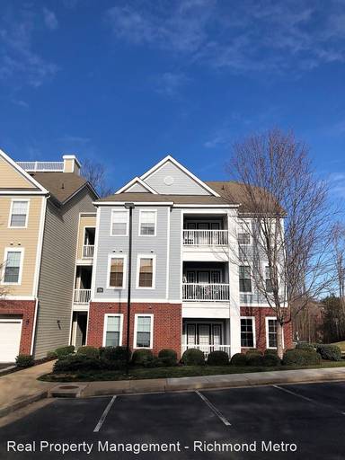 Main picture of 704 Bristol Village Dr