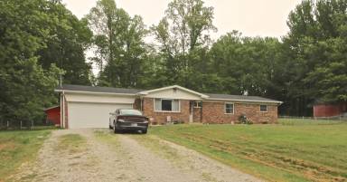 Main picture of 5775 E Robinson Rd