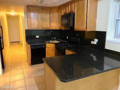 Main picture of 2631 W Hirsch St