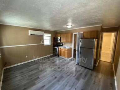 Main picture of 205 Irving Ave N