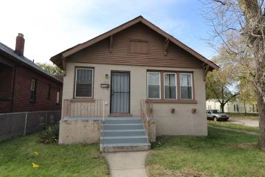 Main picture of 1034 Roosevelt St