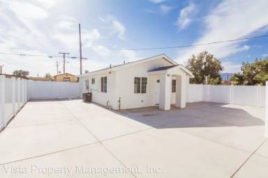 Main picture of 8264 Bennett Ave