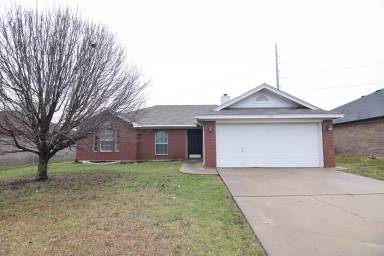 Main picture of 4000 Mustang Dr